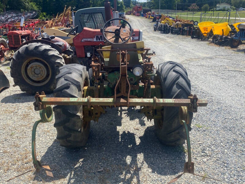 1960 John Deere 1010