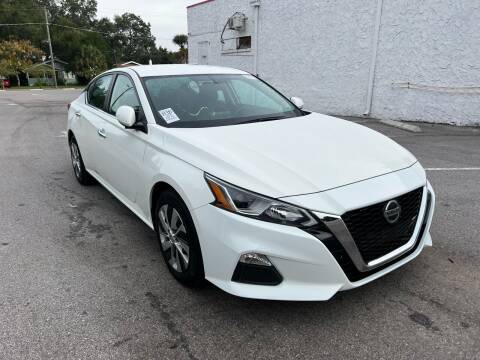 2020 Nissan Altima for sale at LUXURY AUTO MALL in Tampa FL