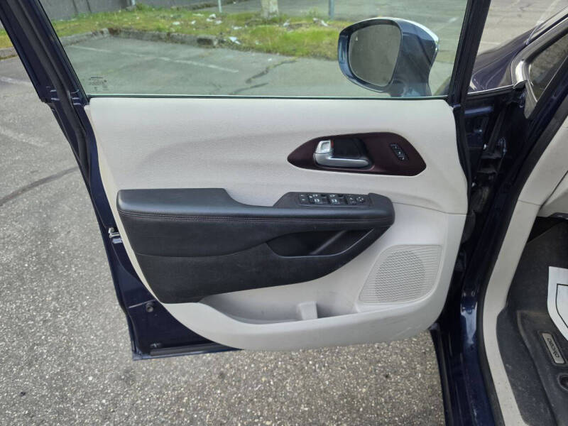 2017 Chrysler Pacifica Limited