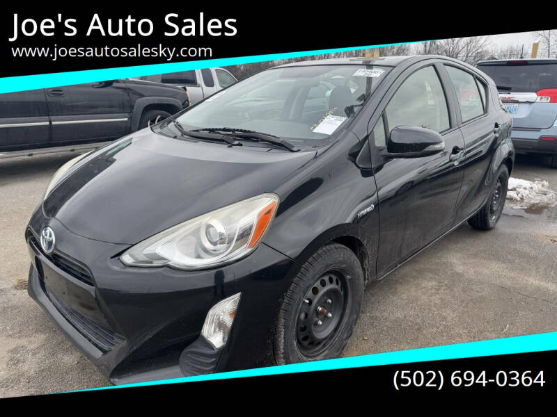 2016 Toyota Prius c Two's photo