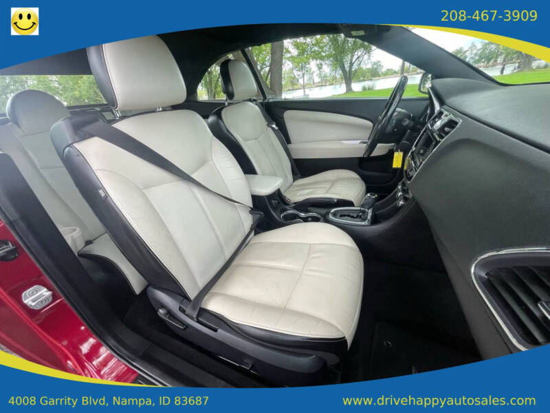 2014 Chrysler 200 Limited