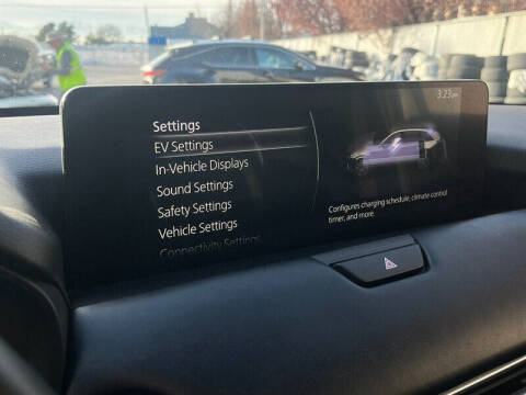 2025 Mazda CX-70 Plug-in Hybrid Premium Plus