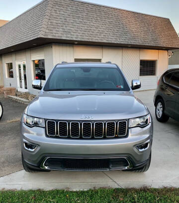 2017 Jeep Grand Cherokee for sale at Stephen Motor Sales LLC in Caldwell OH