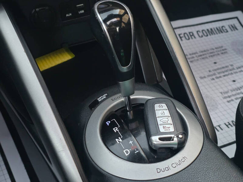 2017 Hyundai Veloster Value Edition