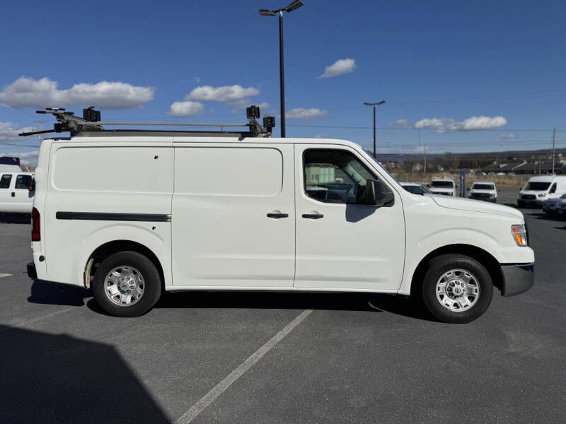 2018 Nissan NV 1500 SV