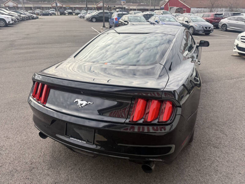 2017 Ford Mustang EcoBoost
