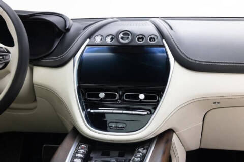 2021 Aston Martin DBX