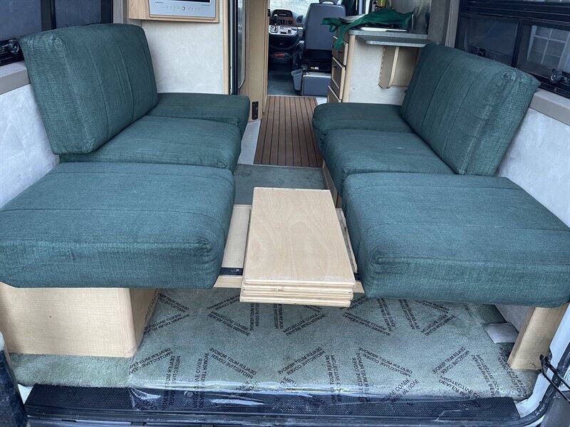 2004 Pleasure Way Plateau TS