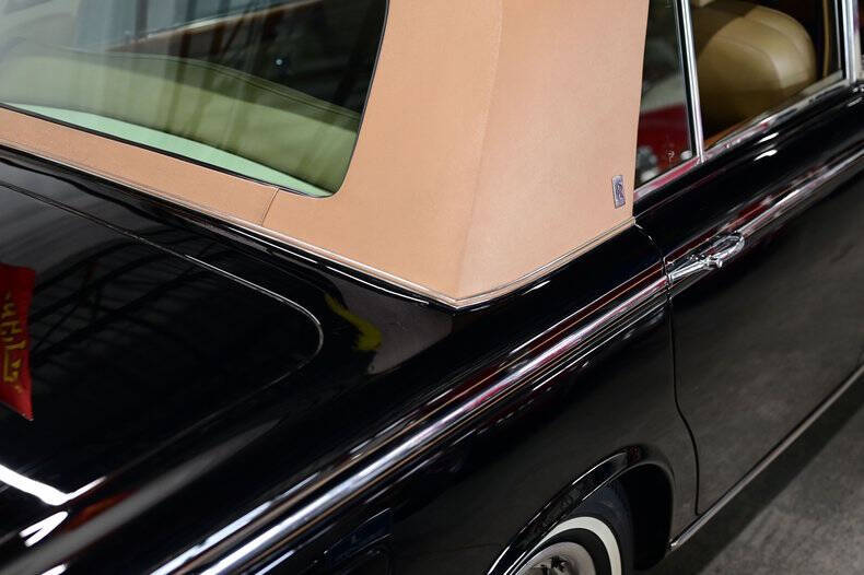 1972 Rolls-Royce SILVER CLOUD LWB
