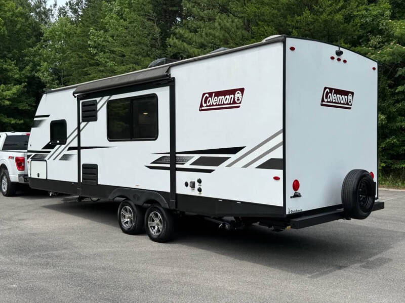 2022 Coleman Light 2455BH