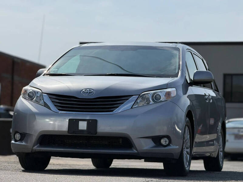 2012 Toyota Sienna