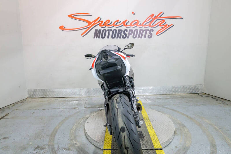 2024 Kawasaki Ninja ZX-6R