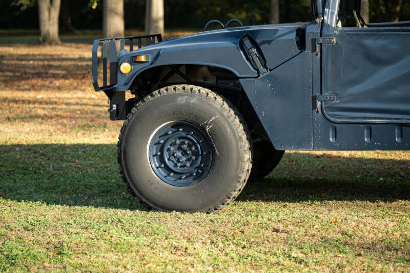 1990 AM General M998