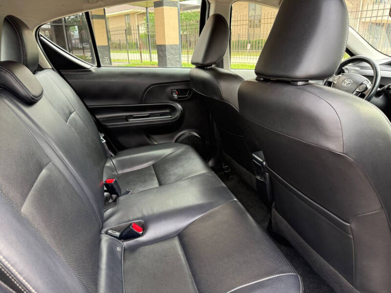 2018 Toyota Prius c Four