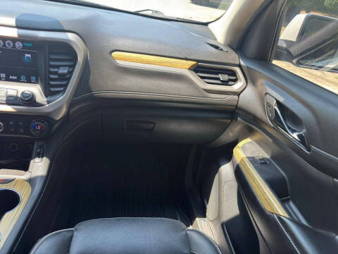 2019 GMC Acadia Denali