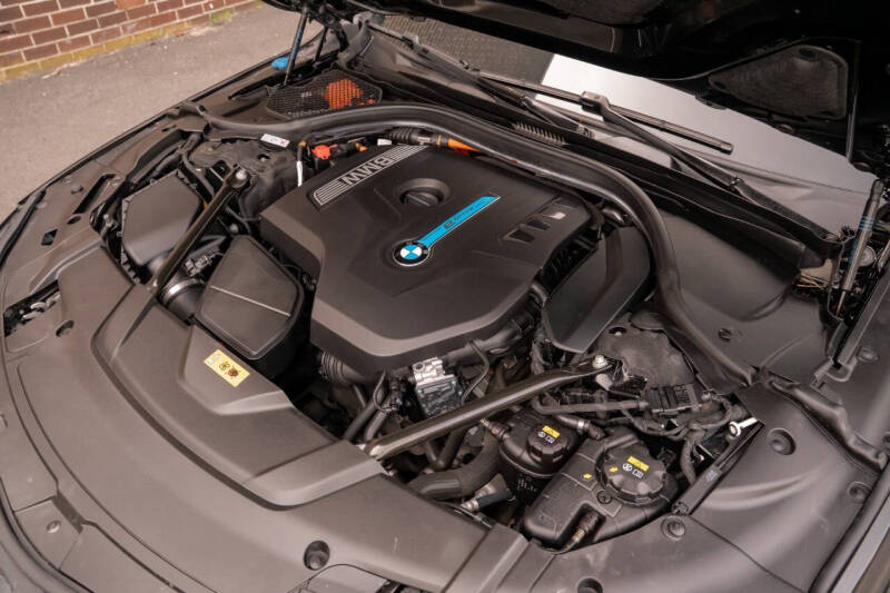 2018 BMW 7 Series 740e xDrive iPerformance