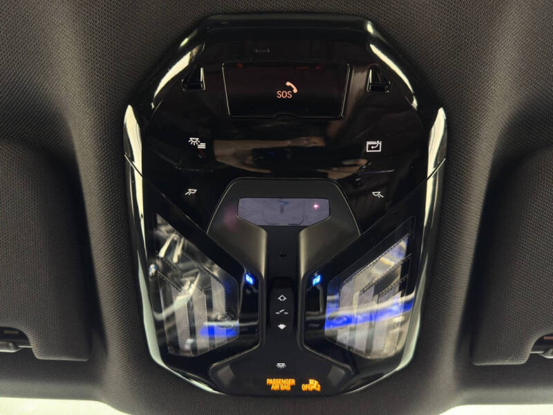 2023 BMW 7 Series 740i