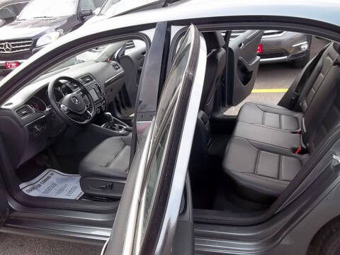 2017 Volkswagen Jetta 1.8T SEL Premium