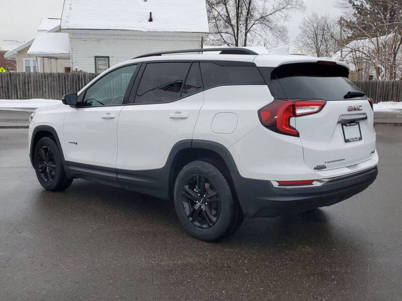 2022 GMC Terrain AT4