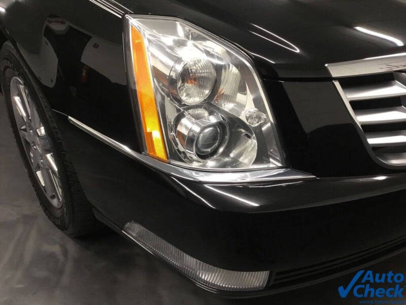 2011 Cadillac DTS Pro Coachbuilder Limo