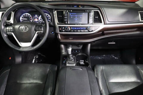 2016 Toyota Highlander