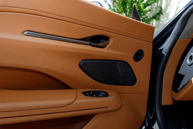 2026 Aston Martin Vantage