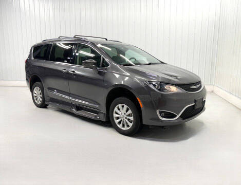 2018 Chrysler Pacifica Touring L