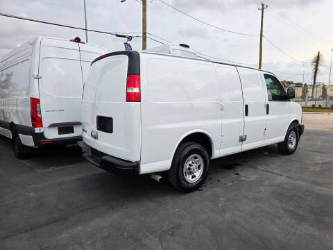 2020 Chevrolet Express 2500
