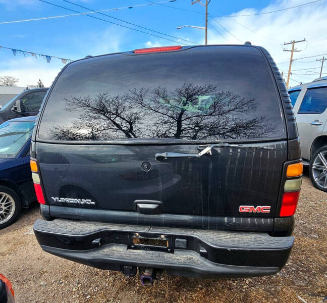 2004 GMC Yukon XL Denali