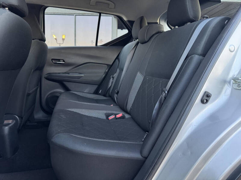 2020 Nissan Kicks SV