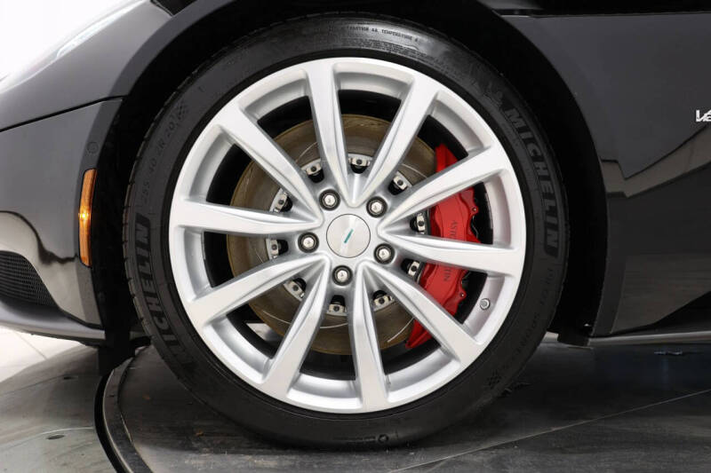 2018 Aston Martin DB11 V12