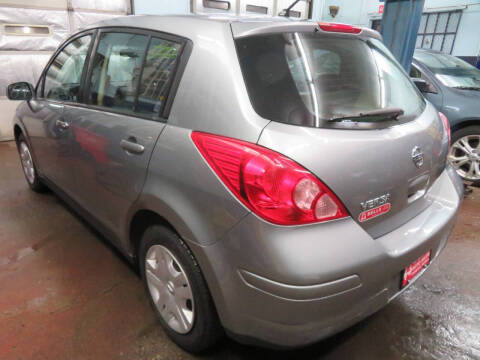 2010 Nissan Versa 1.8 S