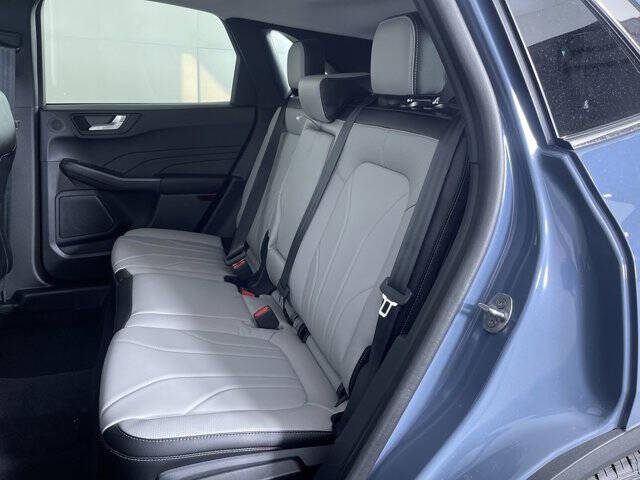 2026 Ford Escape Platinum