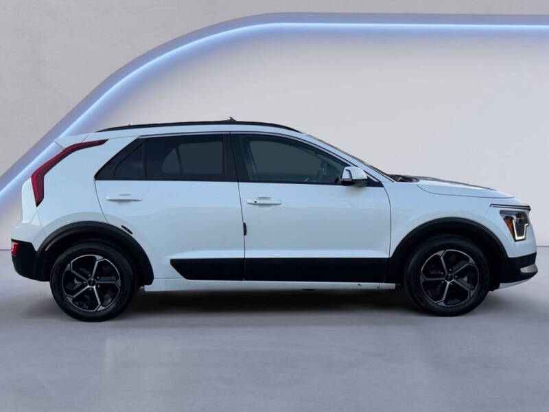 2023 Kia Niro EX