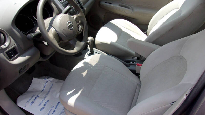 2013 Nissan Versa 1.6 SV