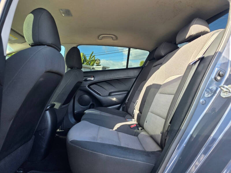 2016 Kia Forte5 LX