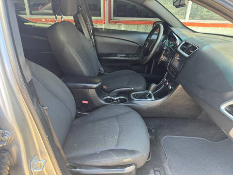 2014 Dodge Avenger SE