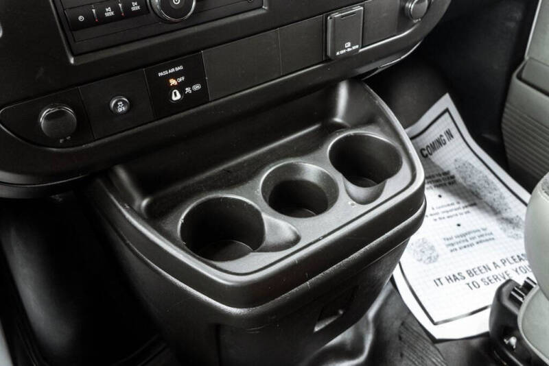 2023 GMC Savana 2500