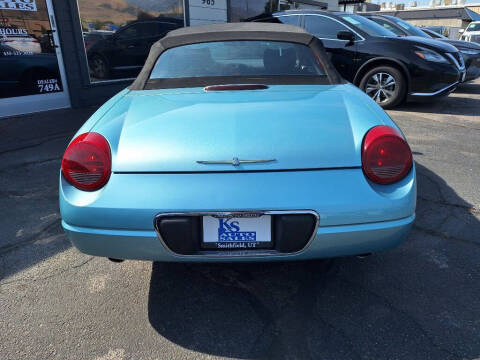 2002 Ford Thunderbird Deluxe