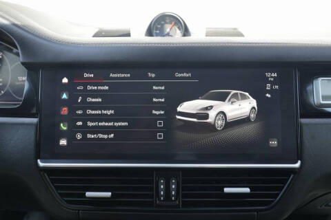 2022 Porsche Cayenne Turbo Coupe