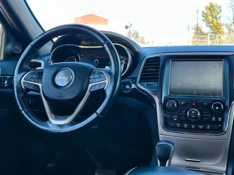 2016 Jeep Grand Cherokee Laredo 75th Anniversary
