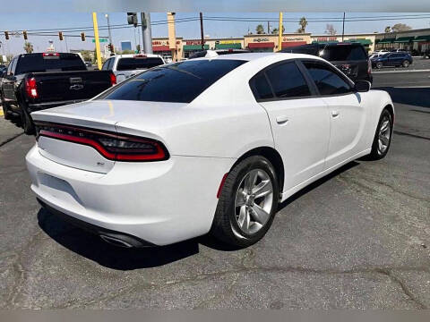 2017 Dodge Charger SXT