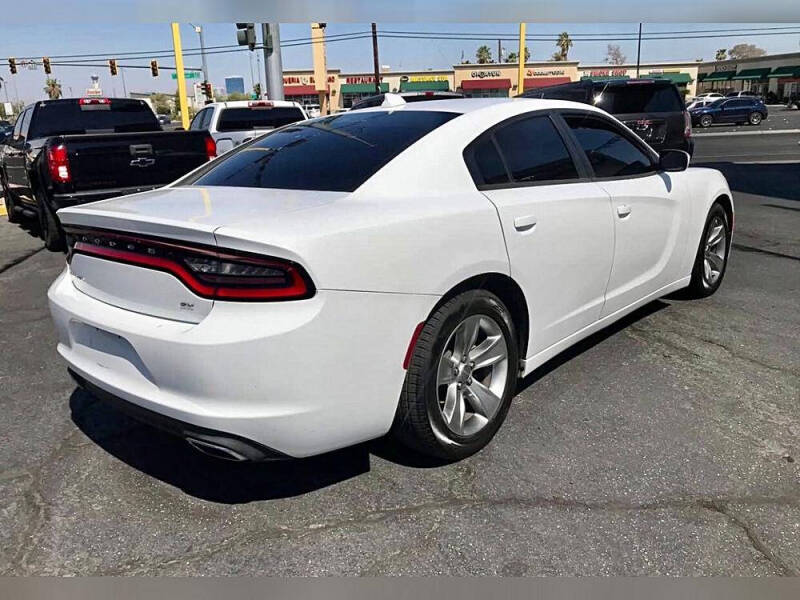 2017 Dodge Charger SXT