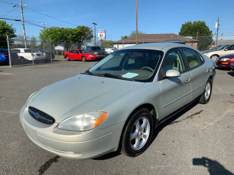 2003 Ford Taurus for sale at Mike's Auto Sales of Charlotte in Charlotte NC
