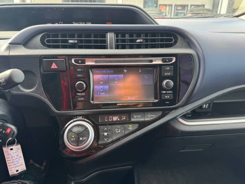 2016 Toyota Prius c