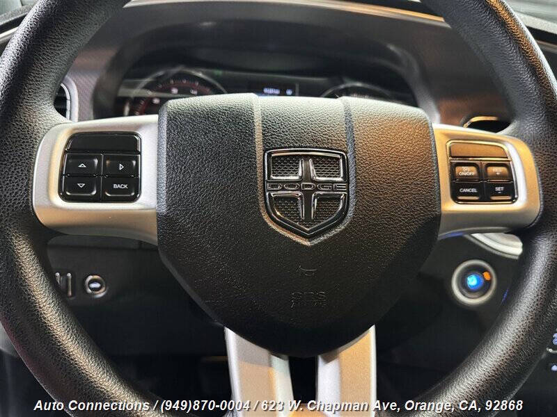 2013 Dodge Charger SE