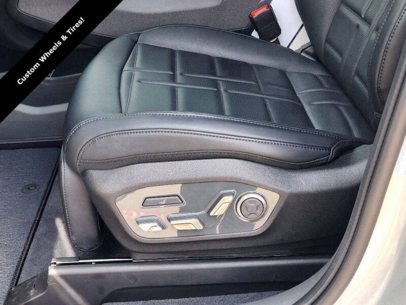 2026 Kia EV9 Land