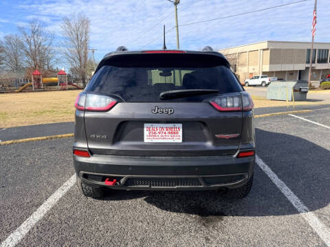 2020 Jeep Cherokee Trailhawk