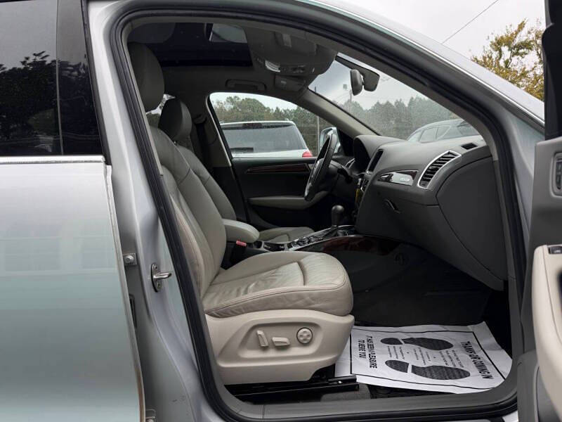 2011 Audi Q5 2.0T quattro Premium Plus