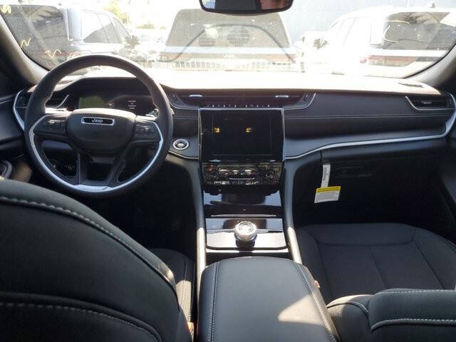 2024 Jeep Grand Cherokee Laredo X